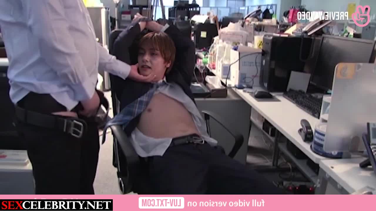 BTS V (Kim Tae-hyung) 딥페이크 김태형 / Guys playing fake adult games - DeepFakesCeleb