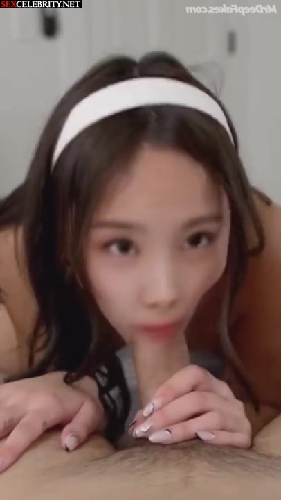 Nayeon (나연) gets her shaved pussy pumped full of seed / TWICE 트와이스섹스 - DeepFakesCeleb