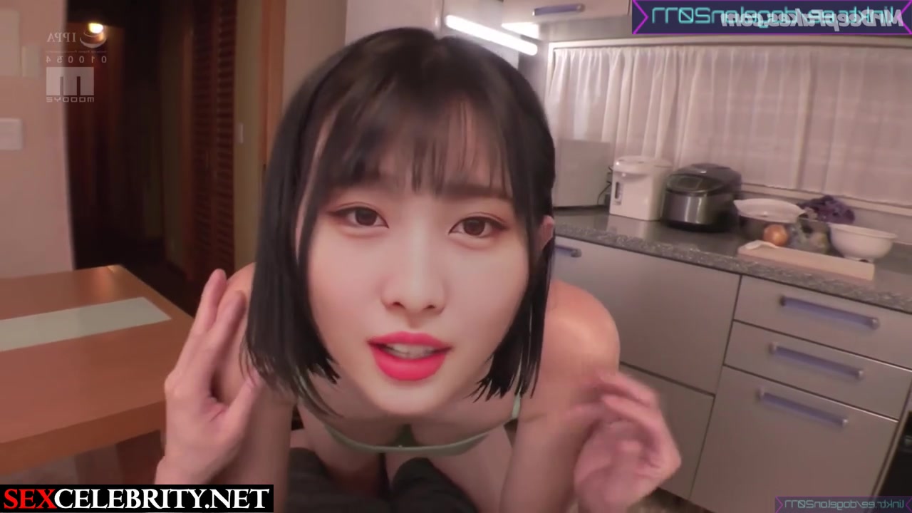 Lustful schoolgirl Momo (모모 포르노) can't live without sex - ai - DeepFakesCeleb